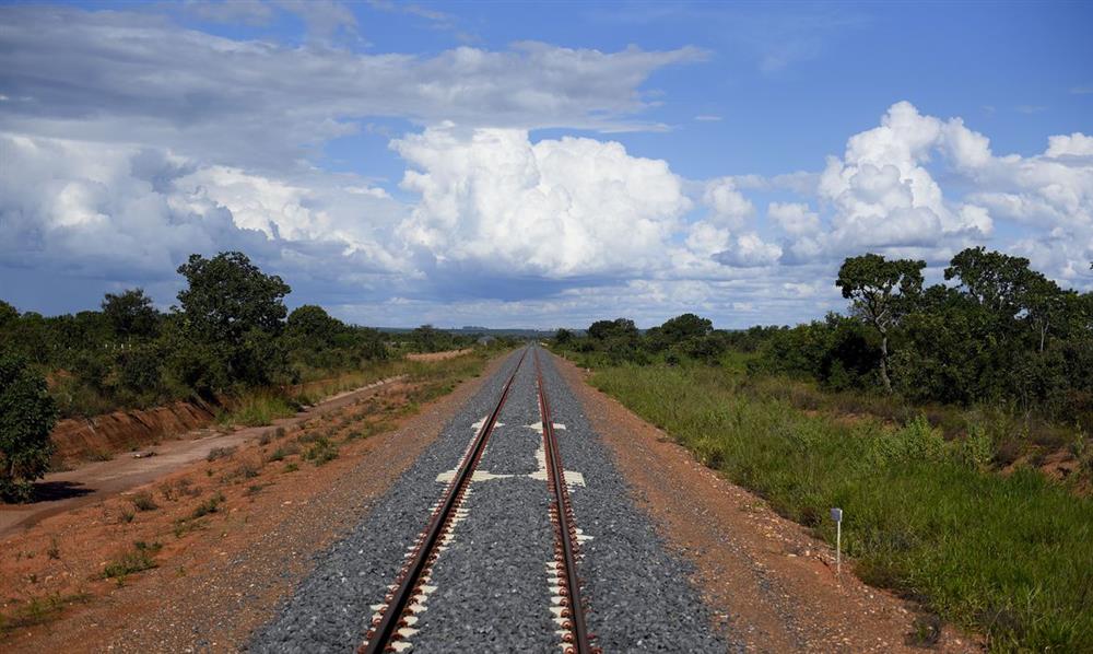 Governo leiloa hoje trecho de ferrovia na Bahia