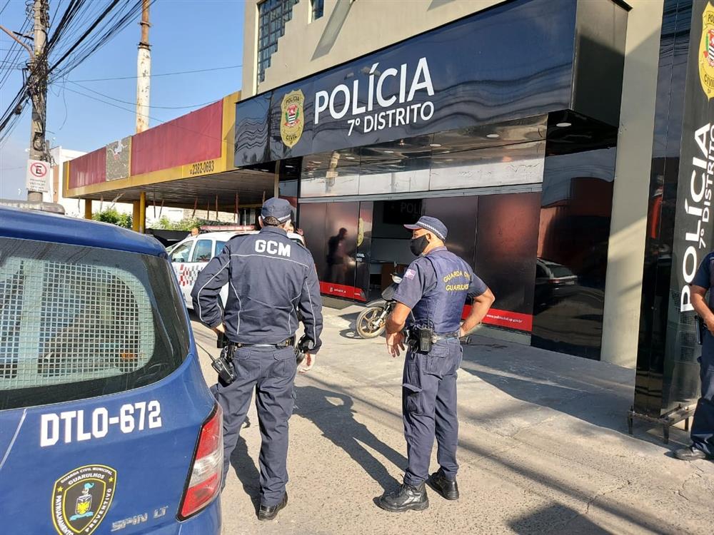 Homem é detido pela GCM no Fortaleza acusado de agredir mulher