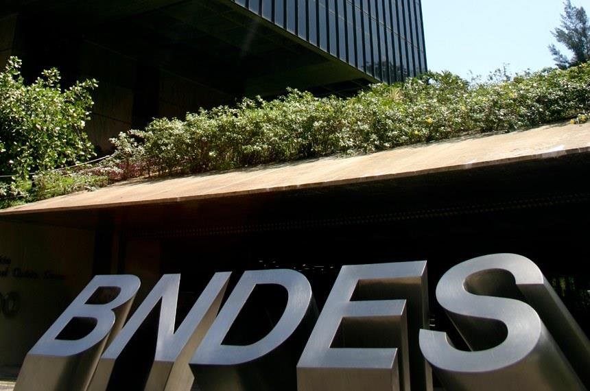 Presidente sanciona nova política de juros para empréstimos do BNDES