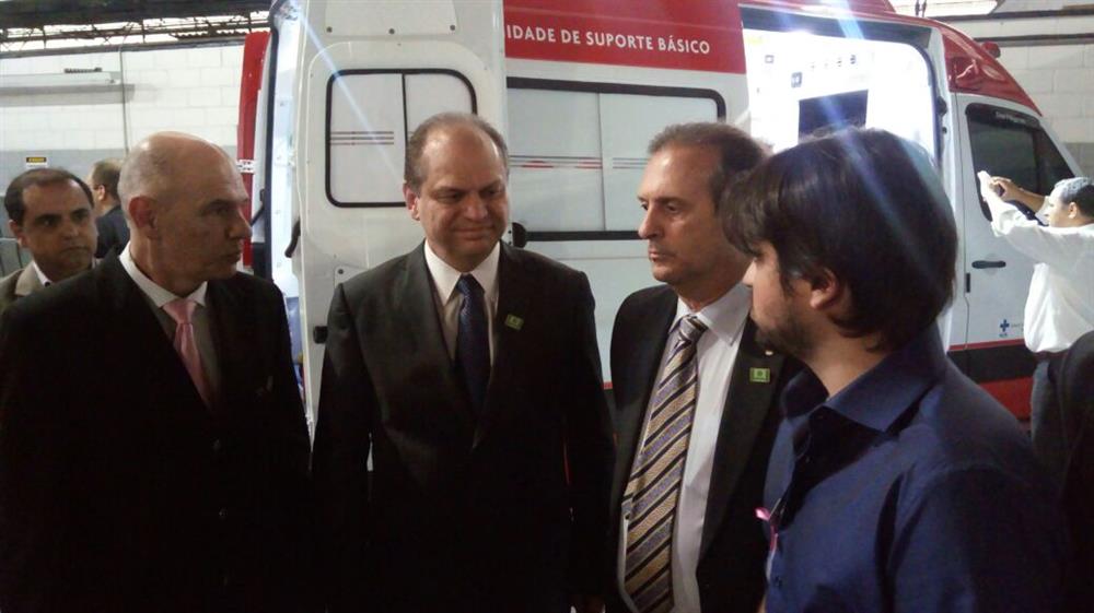 Guarulhos recebe quatro novas ambulâncias para o SAMU