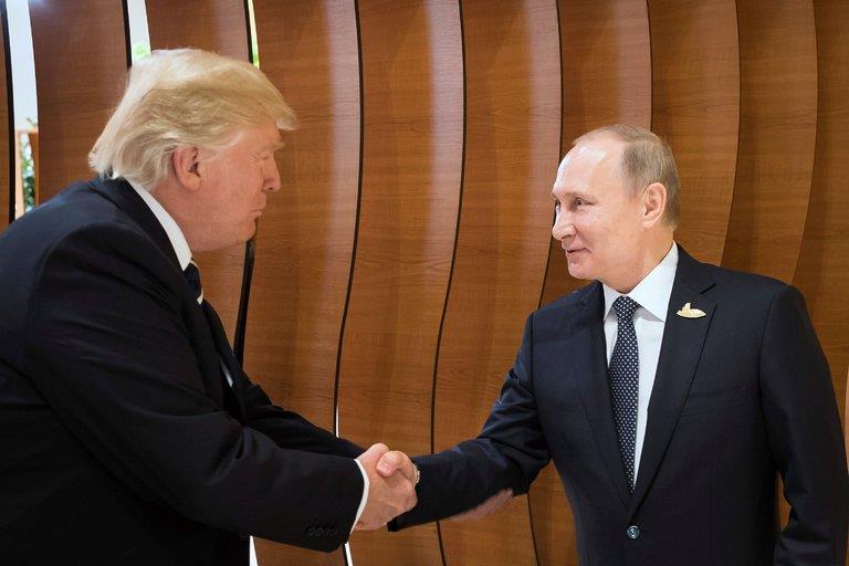 Moscou espera que Trump repense sua decisão sobre acordo nuclear iraniano