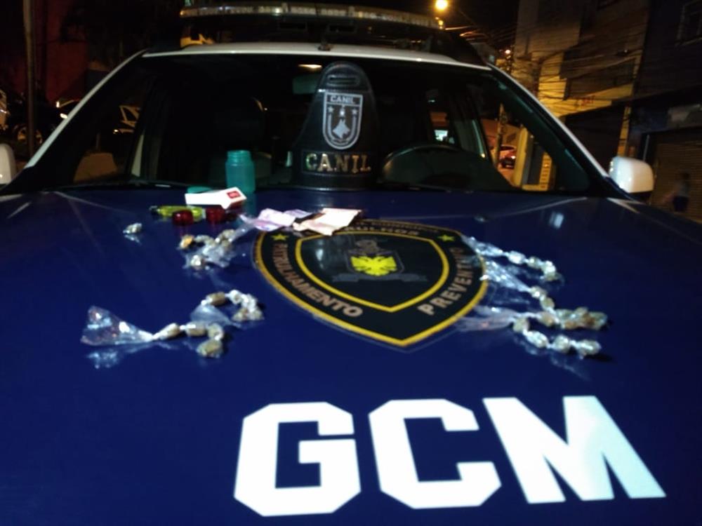 GCM prende indivíduo em flagrante por tráfico de drogas